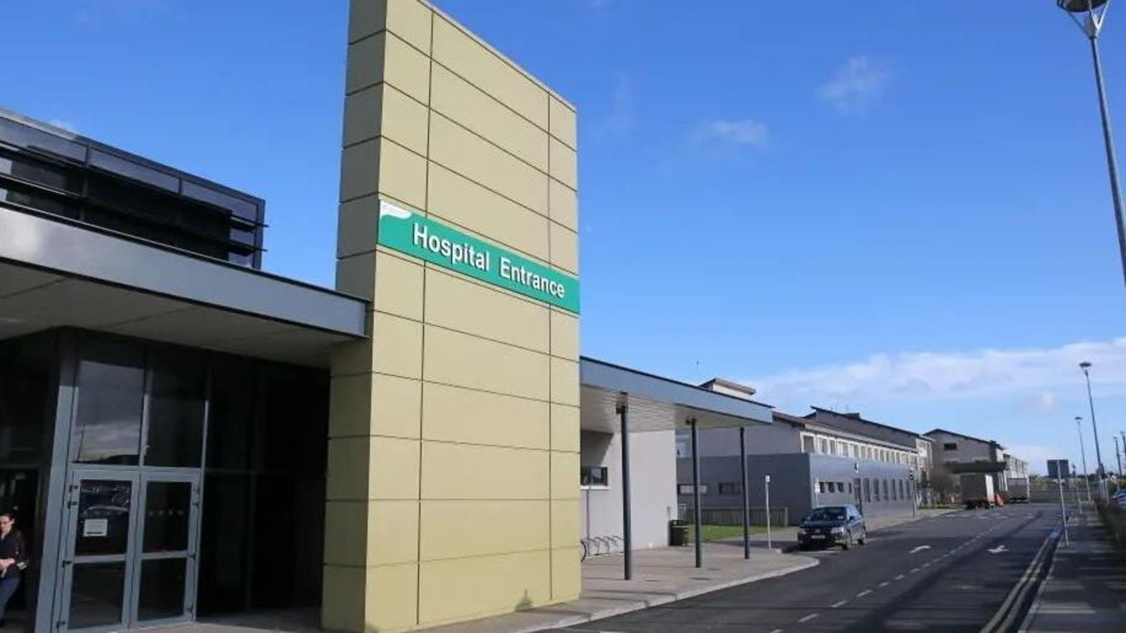 Two men hospitalised in Wexford following crash involving car and lorry